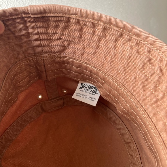 PINK Victoria’s Secret Mauve Brown Bucket Hat - Picture 4 of 6
